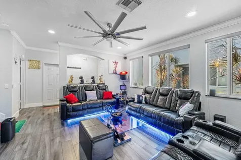 3263 Laurel Ridge Circle Riviera Beach FL 33404