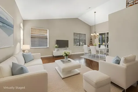 8653 Via Reale Boca Raton FL 33496