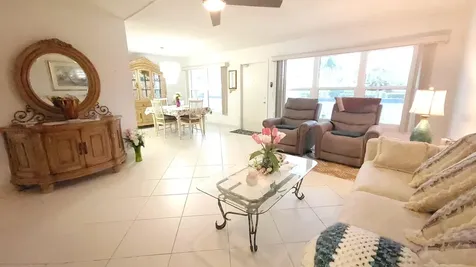 209 Greenbrier A West Palm Beach FL 33417