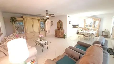 209 Greenbrier A West Palm Beach FL 33417