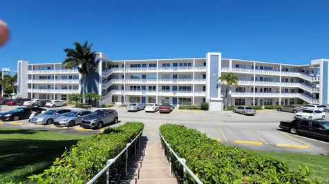 209 Greenbrier A West Palm Beach FL 33417