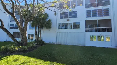 209 Greenbrier A West Palm Beach FL 33417