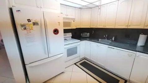 209 Greenbrier A West Palm Beach FL 33417