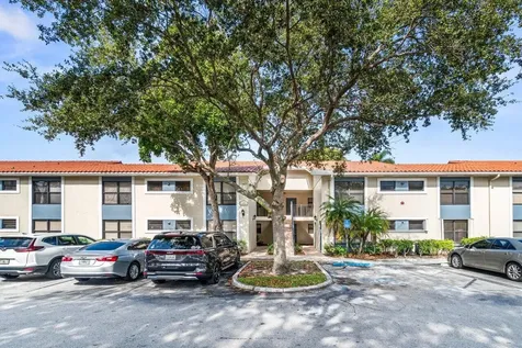 1495 Lake Crystal Drive West Palm Beach FL 33411
