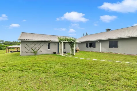 2770 E Road Loxahatchee Groves FL 33470