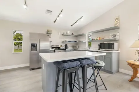 2770 E Road Loxahatchee Groves FL 33470