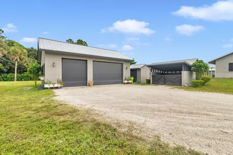 2770 E Road Loxahatchee Groves FL 33470