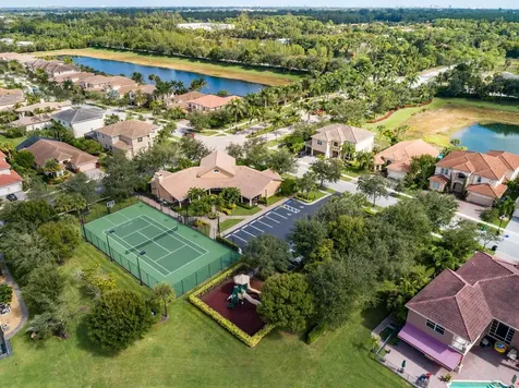 625 Glenfield Way Royal Palm Beach FL 33411