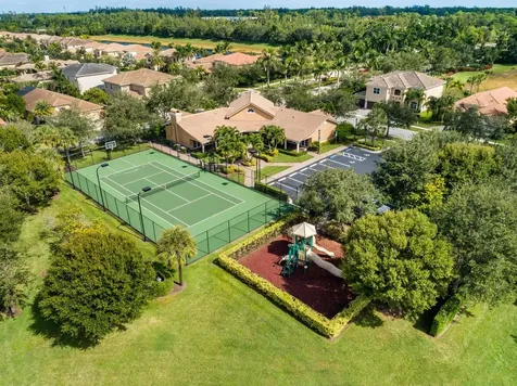 625 Glenfield Way Royal Palm Beach FL 33411