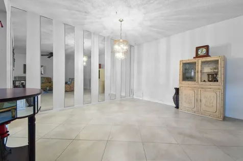 1097 Circle Terrace Delray Beach FL 33445