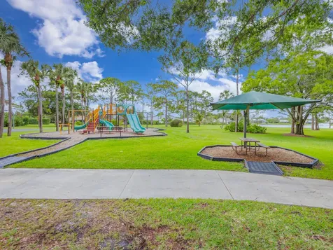 12854 Touchstone Place Palm Beach Gardens FL 33418