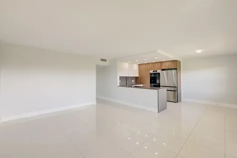 1902 Bermuda Circle Coconut Creek FL 33066
