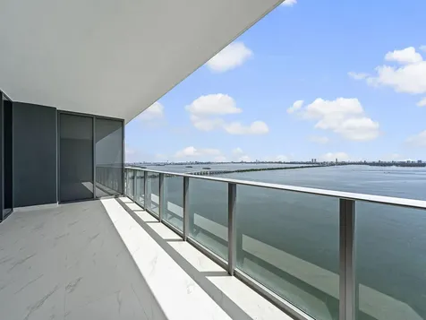 700 Ne 24th Street Miami FL 33137