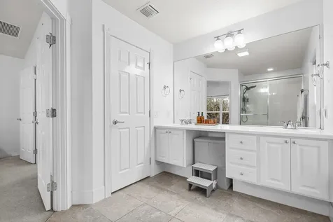 1031 Pinewood Lake Court Greenacres FL 33415