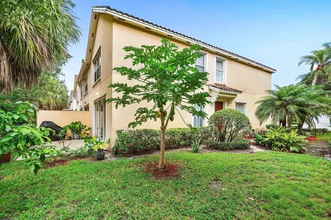 1031 Pinewood Lake Court Greenacres FL 33415