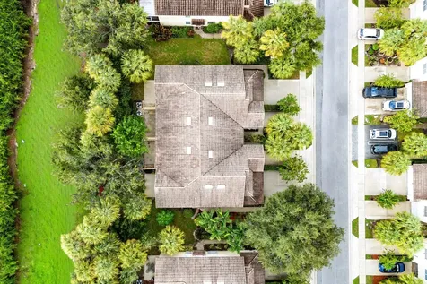 1031 Pinewood Lake Court Greenacres FL 33415