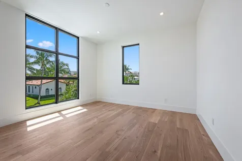 335 Ne 5th Street Boca Raton FL 33432