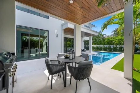 335 Ne 5th Street Boca Raton FL 33432