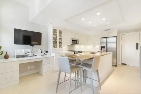 255 Everglade Avenue Palm Beach FL 33480