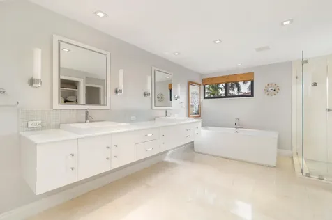 255 Everglade Avenue Palm Beach FL 33480