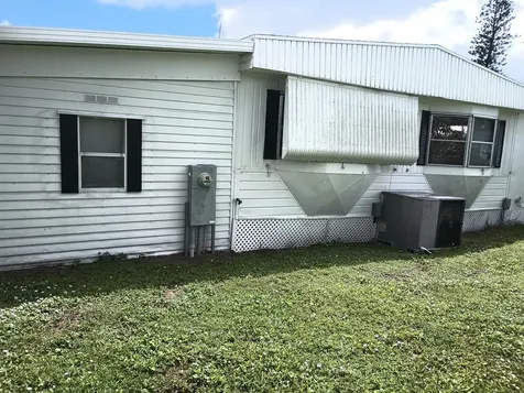 59 Golf Drive Port Saint Lucie FL 34952