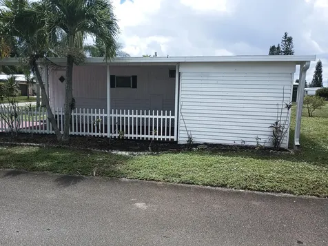 59 Golf Drive Port Saint Lucie FL 34952