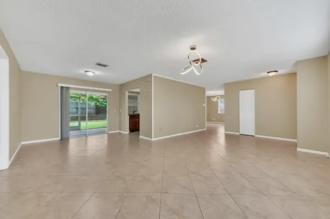 5001 Woodstone Circle Lake Worth FL 33463