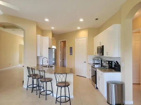 633 Sw Long Key Court Port Saint Lucie FL 34986