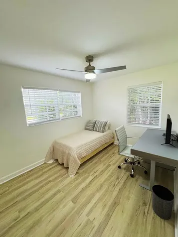 300 NE 7th Street Boca Raton FL 33432