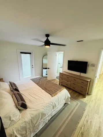300 NE 7th Street Boca Raton FL 33432
