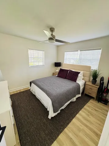 300 NE 7th Street Boca Raton FL 33432