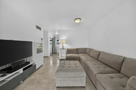 251 S Golf Boulevard Pompano Beach FL 33064
