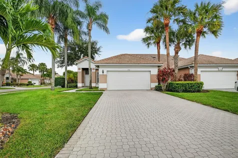6900 Cairnwell Drive Boynton Beach FL 33472