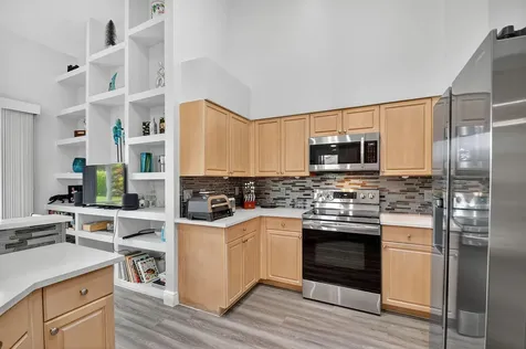 6900 Cairnwell Drive Boynton Beach FL 33472