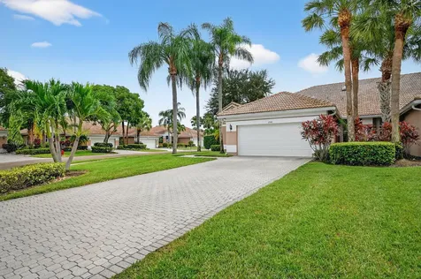 6900 Cairnwell Drive Boynton Beach FL 33472