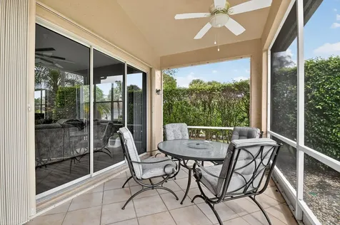 6900 Cairnwell Drive Boynton Beach FL 33472