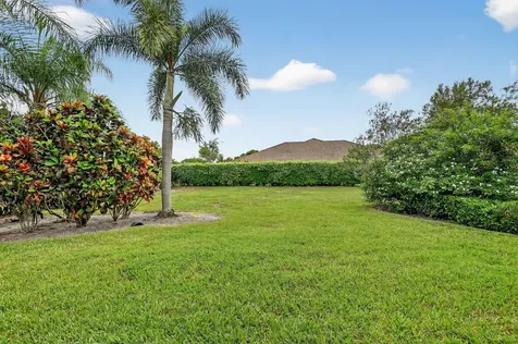 6900 Cairnwell Drive Boynton Beach FL 33472