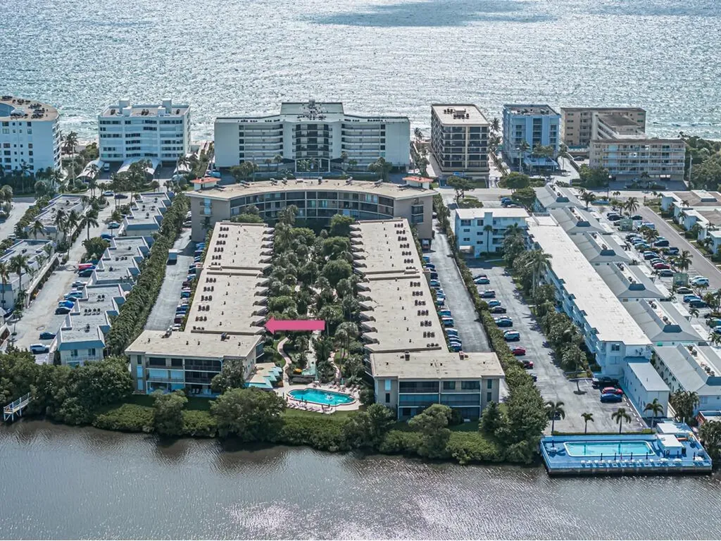 3605 S Ocean Boulevard South Palm Beach FL 33480