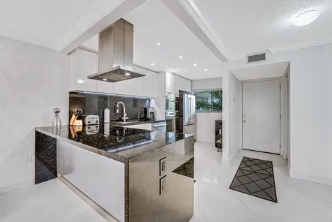 3605 S Ocean Boulevard South Palm Beach FL 33480