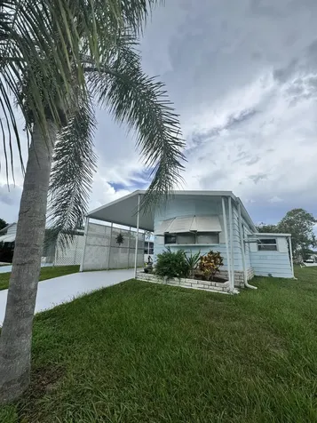 9 San Roberto Fort Pierce FL 34951