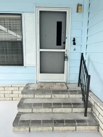 9 San Roberto Fort Pierce FL 34951