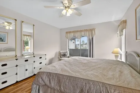6 Greenway Village Royal Palm Beach FL 33411