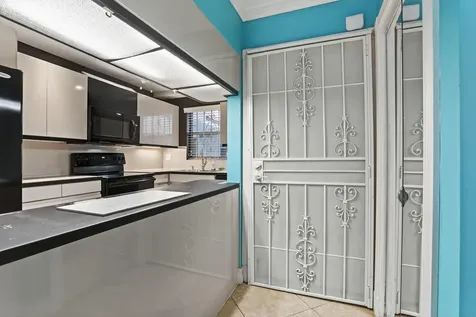 1775 N Andrews Square Fort Lauderdale FL 33311