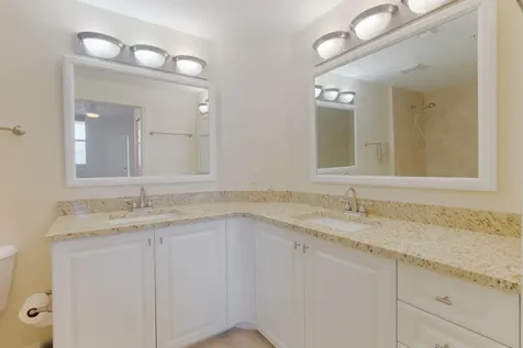 806 E Windward Way Lantana FL 33462