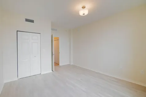 806 E Windward Way Lantana FL 33462
