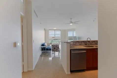 806 E Windward Way Lantana FL 33462