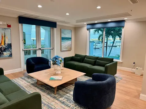 806 E Windward Way Lantana FL 33462