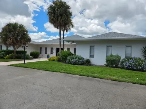 7205 W Oakridge Circle Lake Worth FL 33462