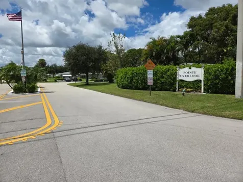 7205 W Oakridge Circle Lake Worth FL 33462