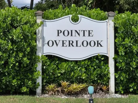 7205 W Oakridge Circle Lake Worth FL 33462